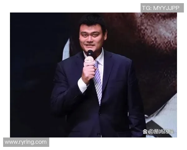 姚明开车的趣事与挑战你不知道的篮球巨星日常生活揭秘